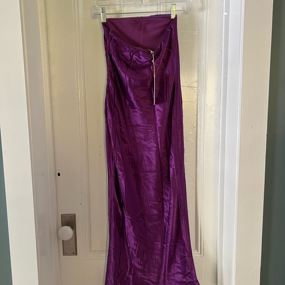 COPY - NWT Meshki Satin Midi Dress - Picture 5 of 7